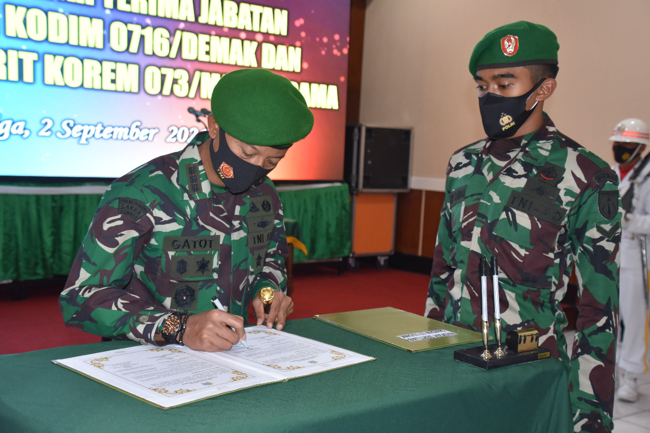 Kolonel Arm Putranto Gatot Sri Handoyo S.Sos., M.M., Pimpin Sertijab Komandan Kodim 0716/Demak